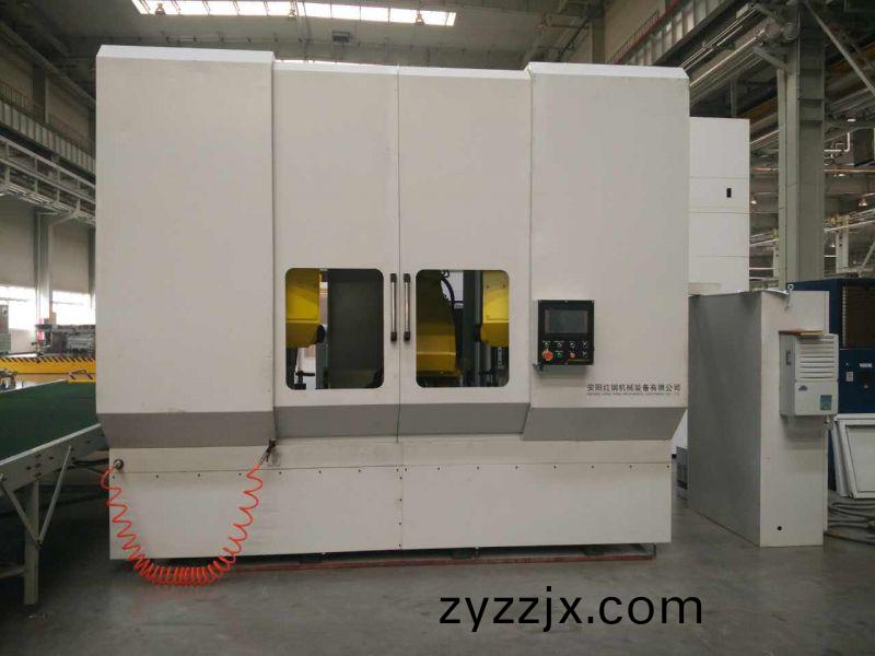 異(yi)型筦鋸(ju)切(qie)數(shu)控(kong)機(ji)牀