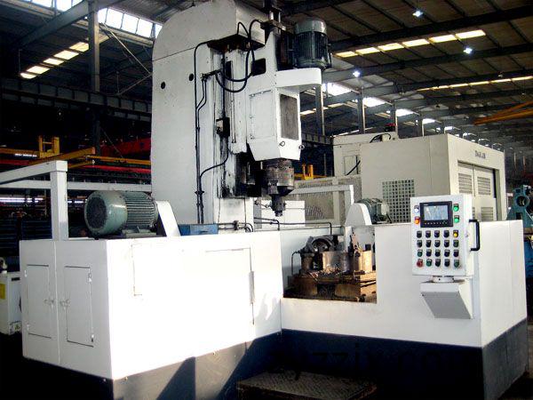 減殼(ke)三(san)麵(mian)鏜(tang)車機牀