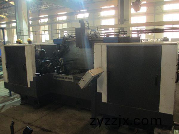 扭力樑(liang)雙(shuang)麵銑削(xue)組郃(he)機(ji)牀